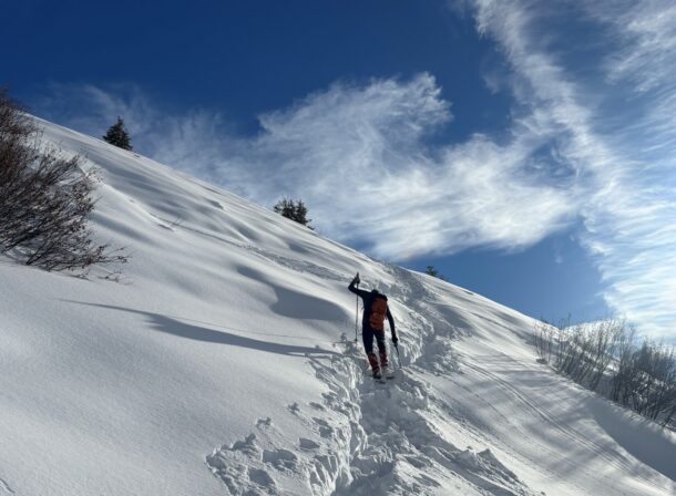 Schneeschuhwanderung auf dem Schächentaler Höhenweg, November 2025